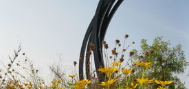 Image of Bernar Venet's '81.5˚ Arc x 8 (Vertical Arcs)'